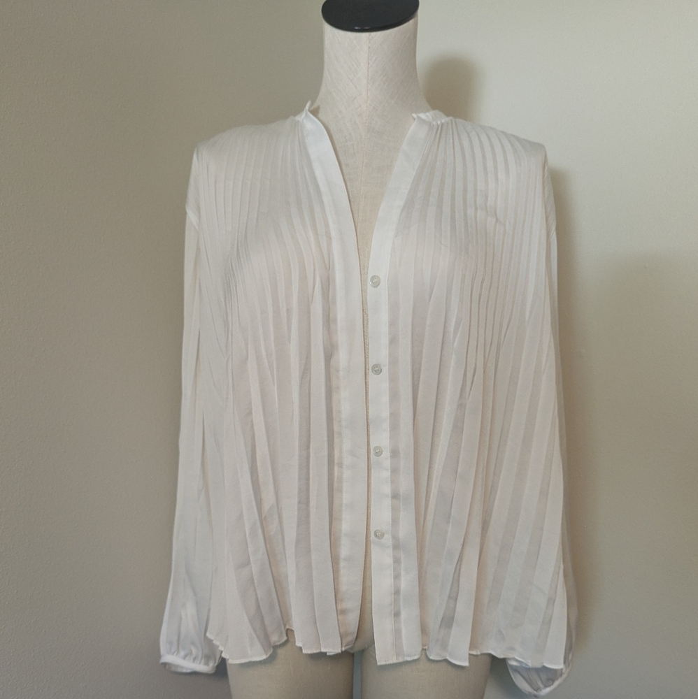 Vince Pleated Chevron Button Long Sleeve Flowy Blouse - Picture 4 of 12